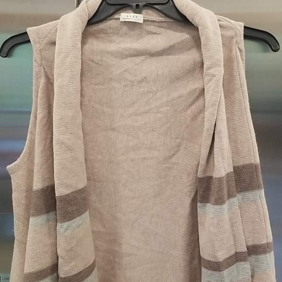 💕SOFT JOIE💕 Waterfall Draped Front Fringe Vest - Picture 3 of 10